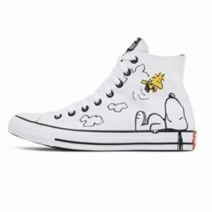 CONVERSE Peanuts × Chuck Taylor All Star High
'Snoopy and Woodstock'